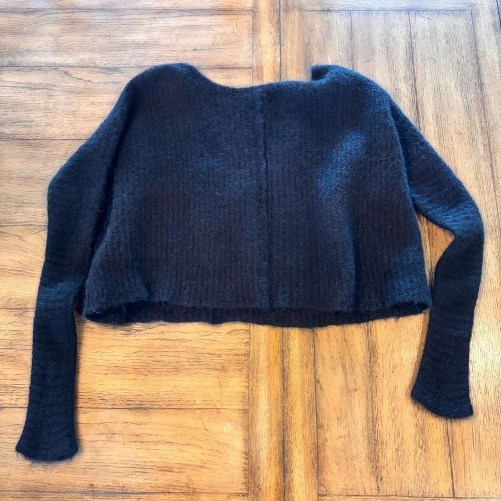 Free people Women's Black Alpaca Blend Pullover V-Neck Sweater in Black, Medium